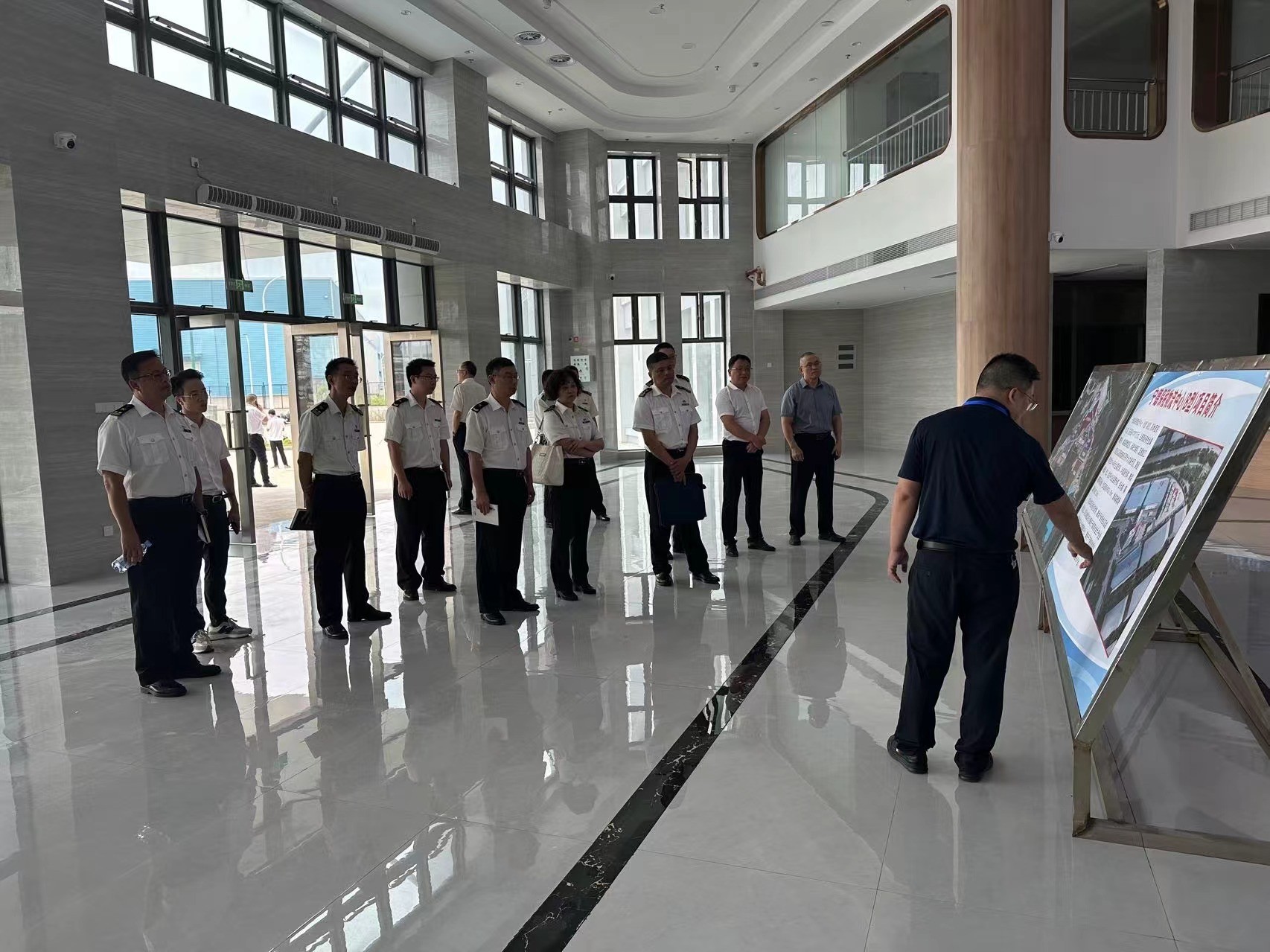 福州海關相關領導深入寧德保稅物流中心（B保）項目調(diào)研，蔡慧銘拍攝1.jpg